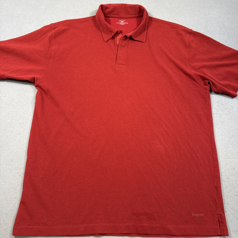 Patagonia Men's Polo Shirt Size XL, Red, Short Sleeves, Organic 1/4 SNAP UP